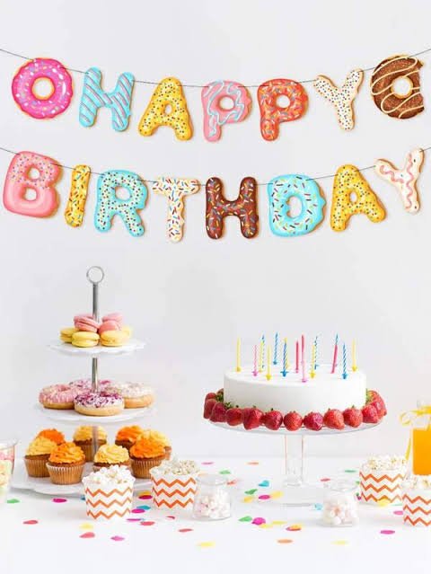 Donut Happy Birthday Banner
Size: 20 * 19cm